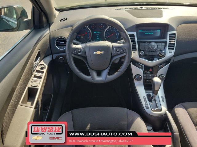 Used 2015 Chevrolet Cruze LT image 11