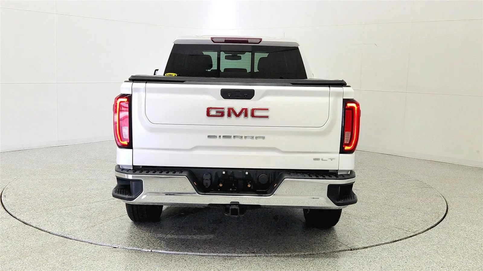 Used 2020 GMC Sierra 1500 SLT w/ SLT Convenience Package AWD/4WD image 6