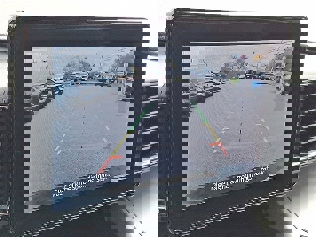 Certified 2022 Ford Explorer XLT w/ Equipment Group 202A image 7