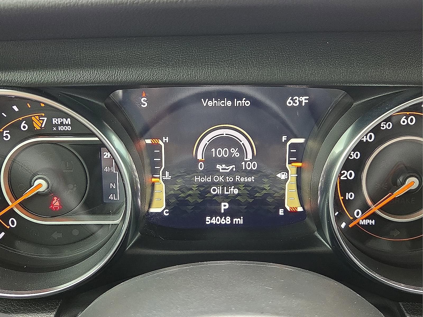 Used 2022 Jeep Gladiator Overland w/ Popular Equipment Package AWD/4WD image 23