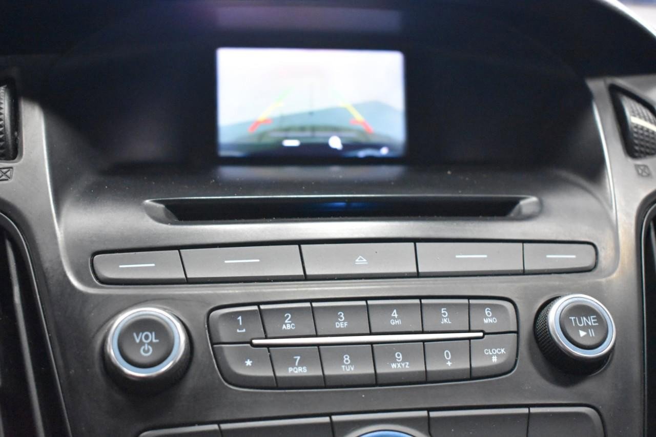 Used 2017 Ford Focus SE image 27