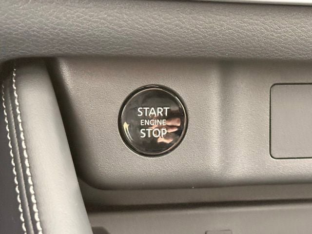 New 2026 Nissan Rogue Platinum w/ Tech Package AWD/4WD image 33