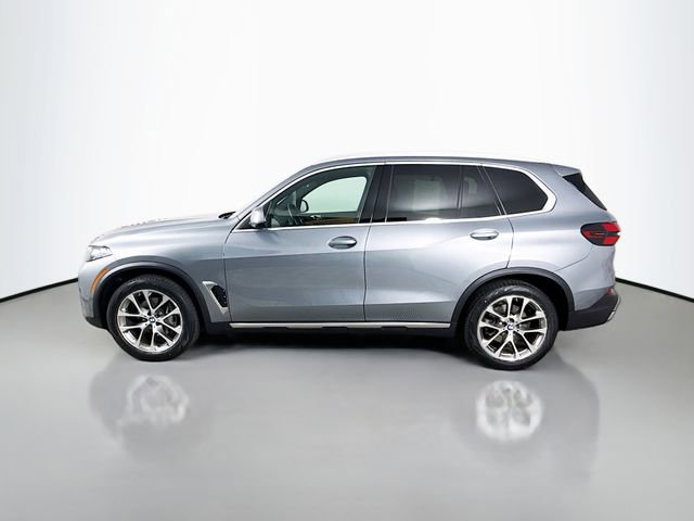Certified 2024 BMW X5 xDrive40i w/ Premium Package image 4