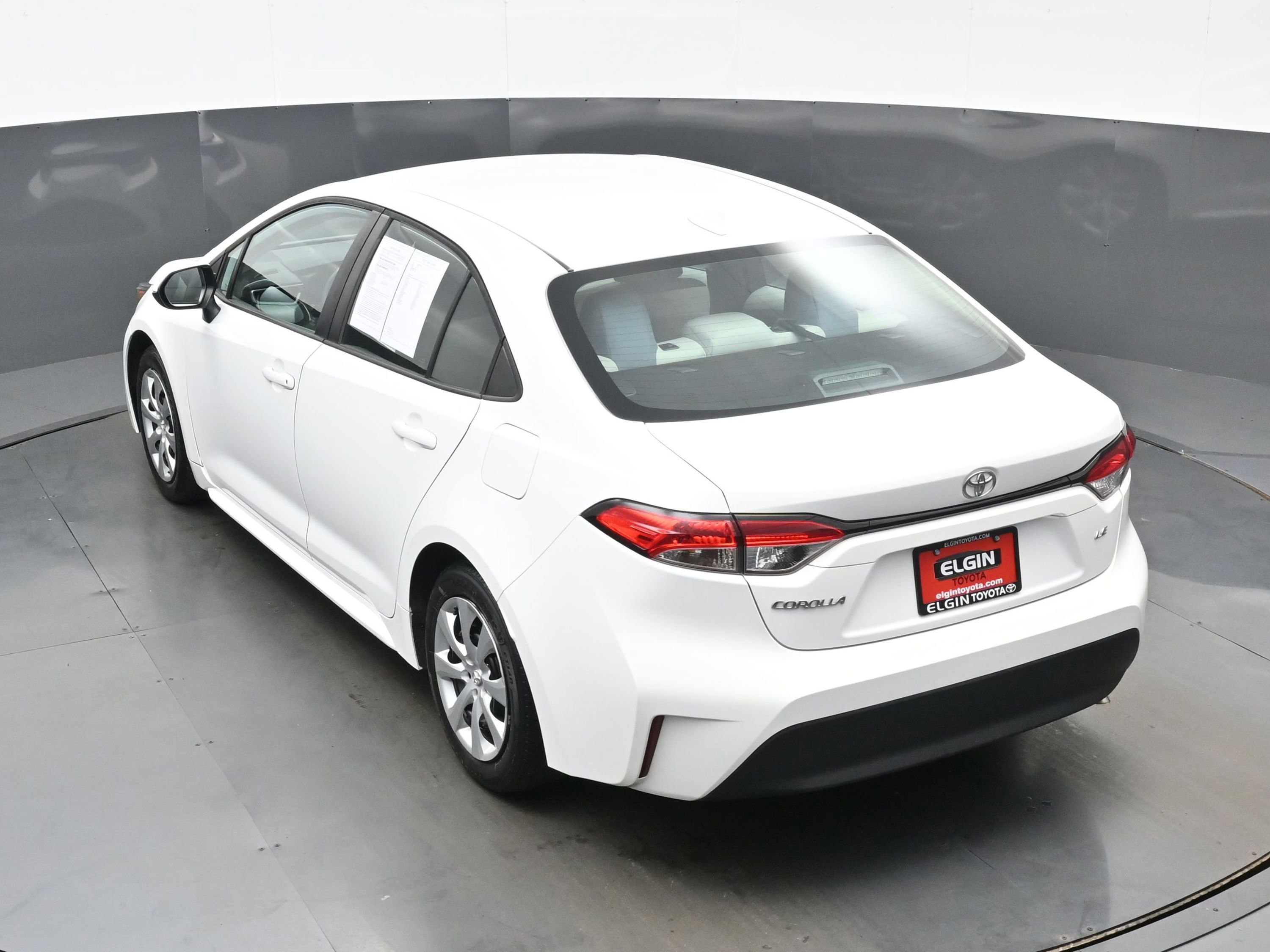 Used 2023 Toyota Corolla LE FWD image 37