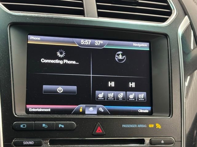 Used 2016 Ford Explorer Platinum image 30