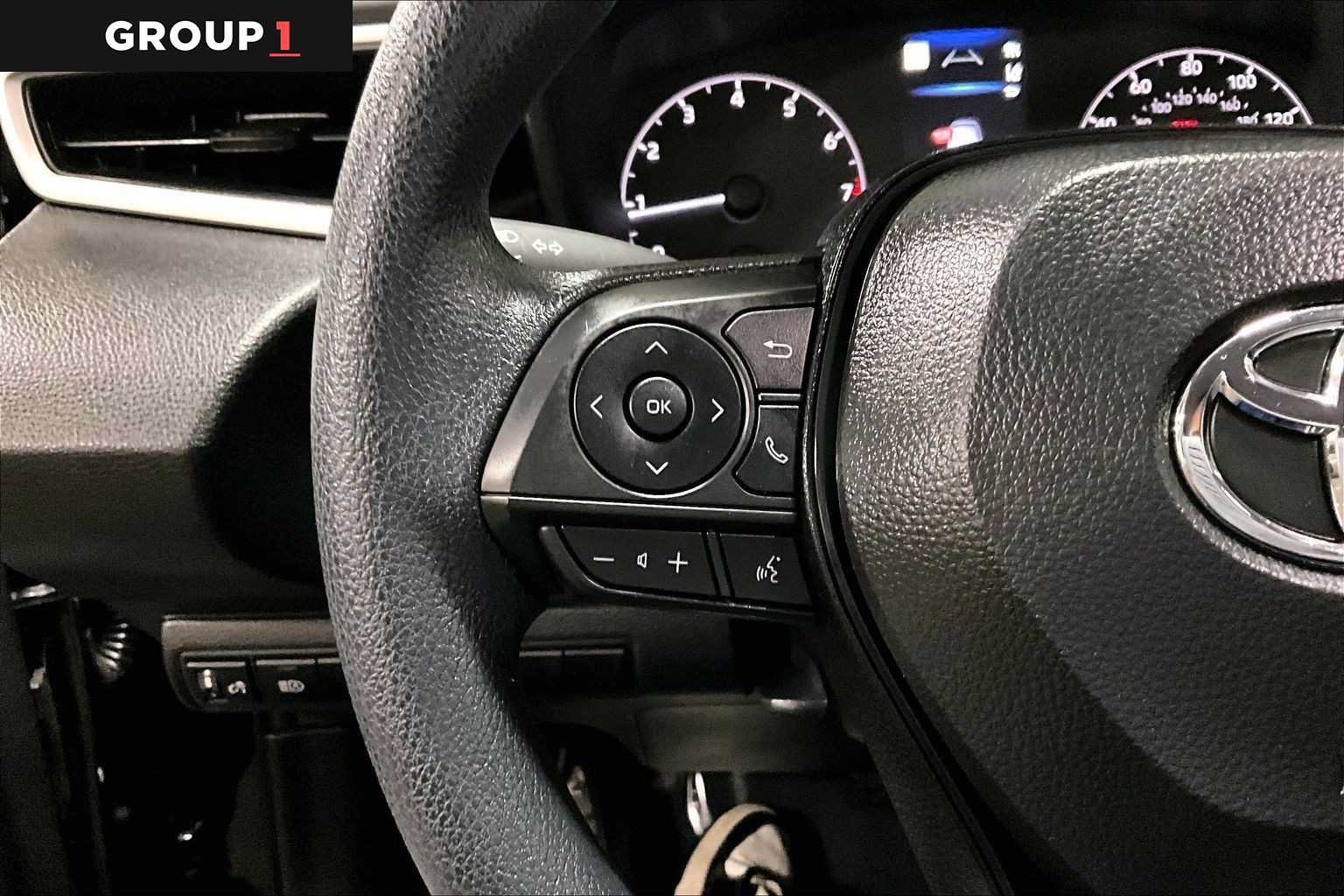 Certified 2025 Toyota Corolla LE FWD image 24