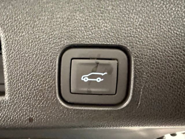 New 2026 Chevrolet Traverse Z71 image 9