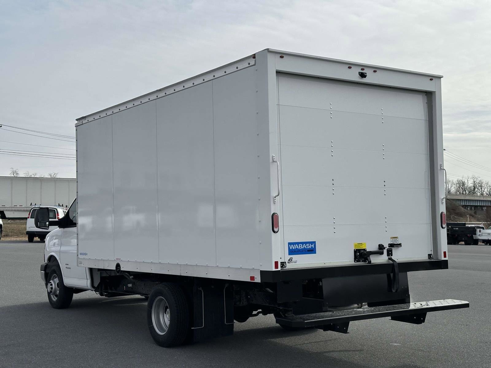 New 2024 Chevrolet Express 4500 w/ Power Convenience Package image 15