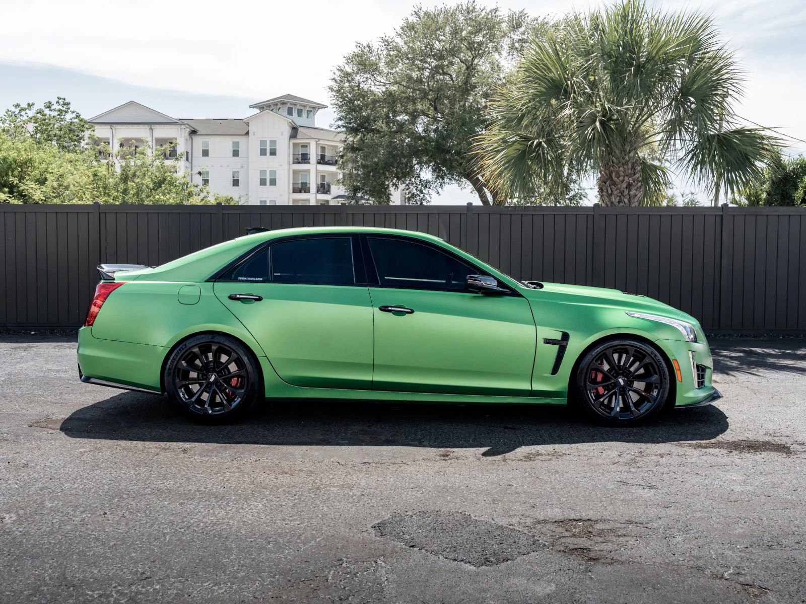 Used 2019 Cadillac CTS V w/ Luxury Package RWD image 2