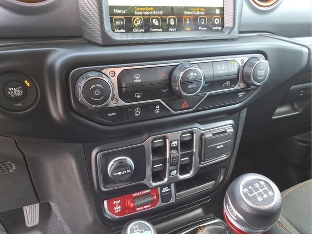 Used 2022 Jeep Gladiator Mojave w/ Trailer Tow Package AWD/4WD image 27