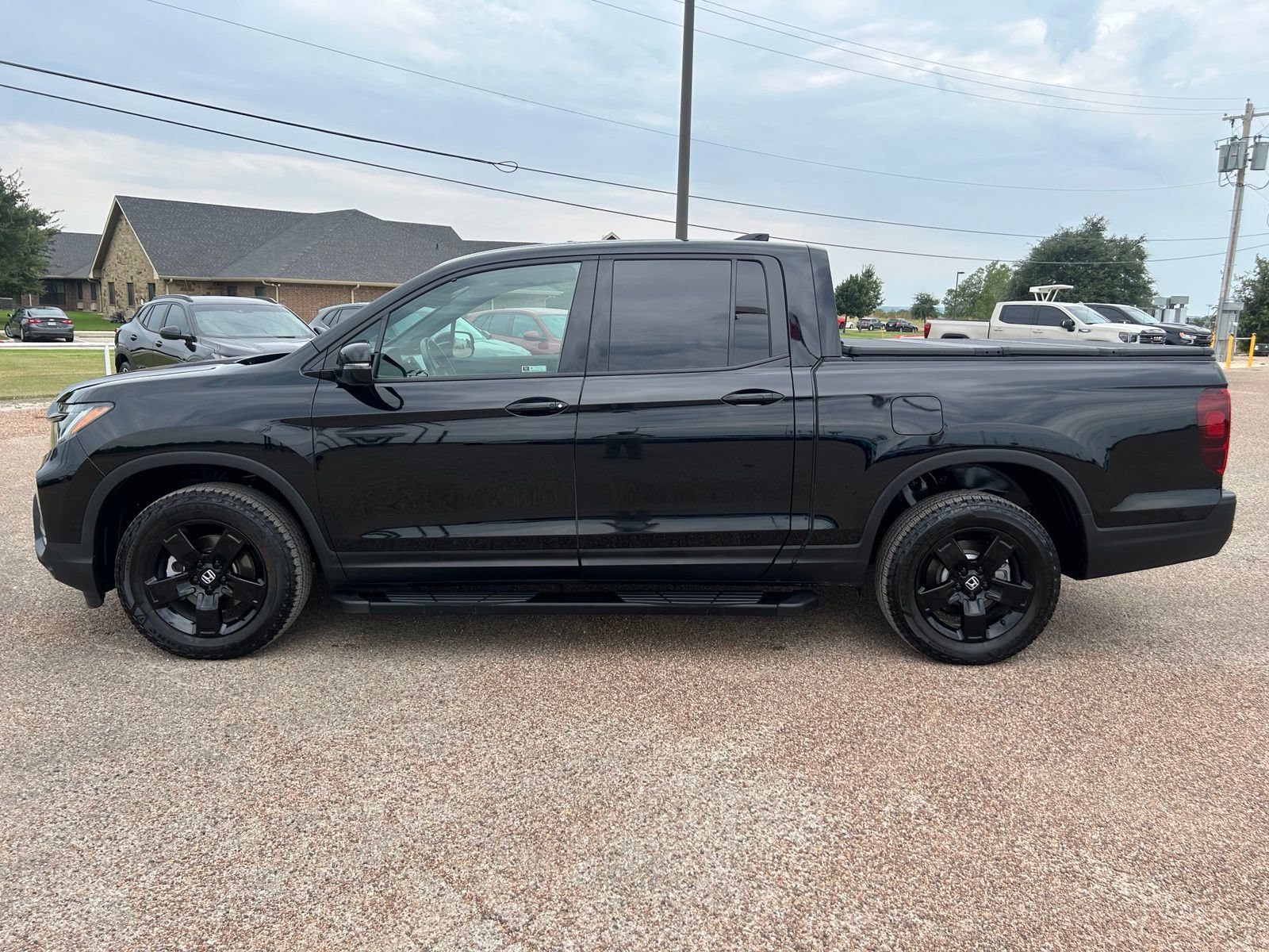 Used 2025 Honda Ridgeline Black Edition video 2