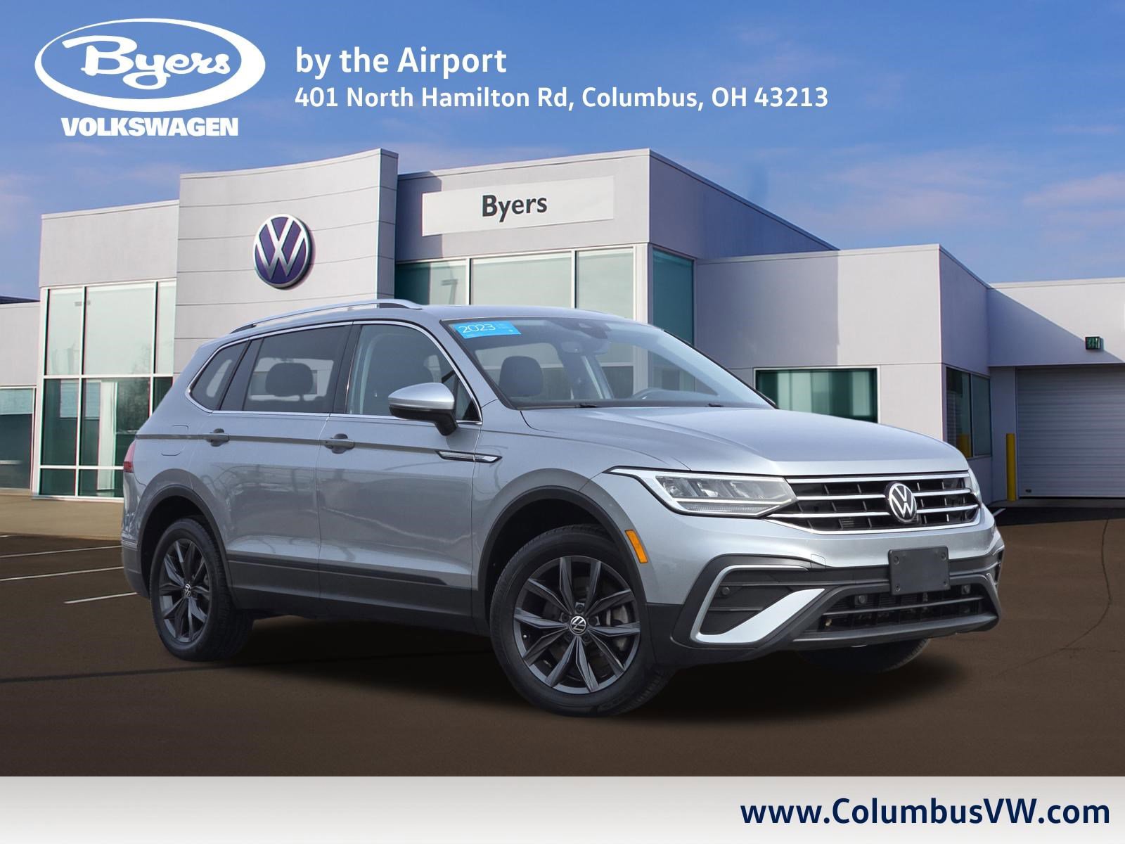 Certified 2023 Volkswagen Tiguan SE w/ Panoramic Sunroof Package AWD/4WD image 1