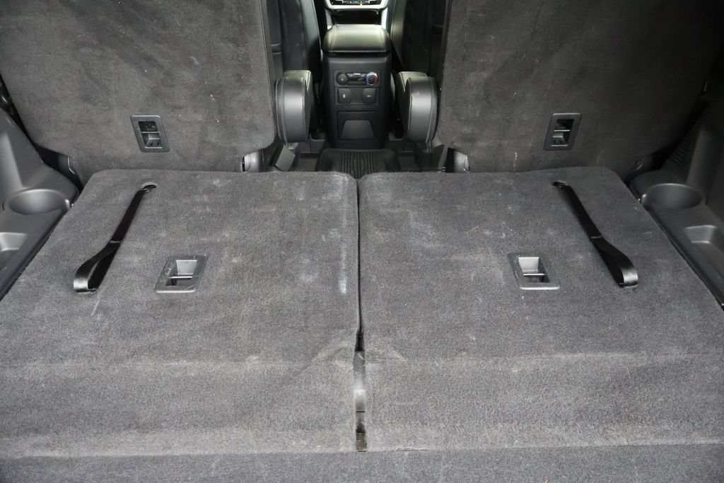 Used 2023 Ford Explorer XLT w/ Equipment Group 202A AWD/4WD image 48