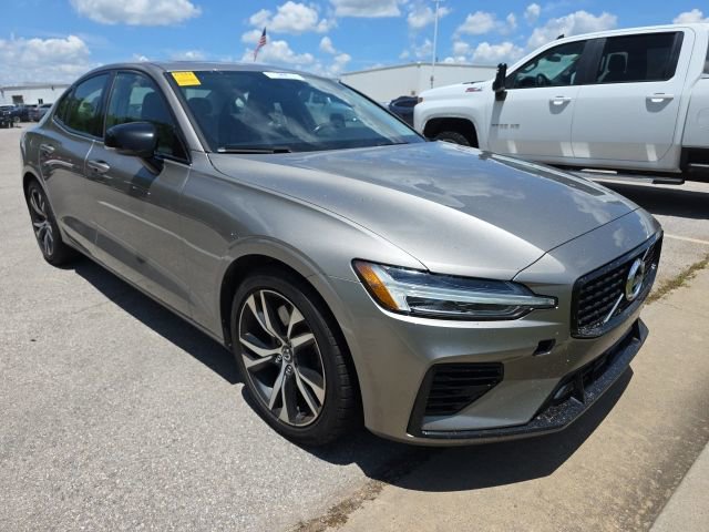 Used 2021 Volvo S60 T8 R-Design Expression AWD/4WD image 7