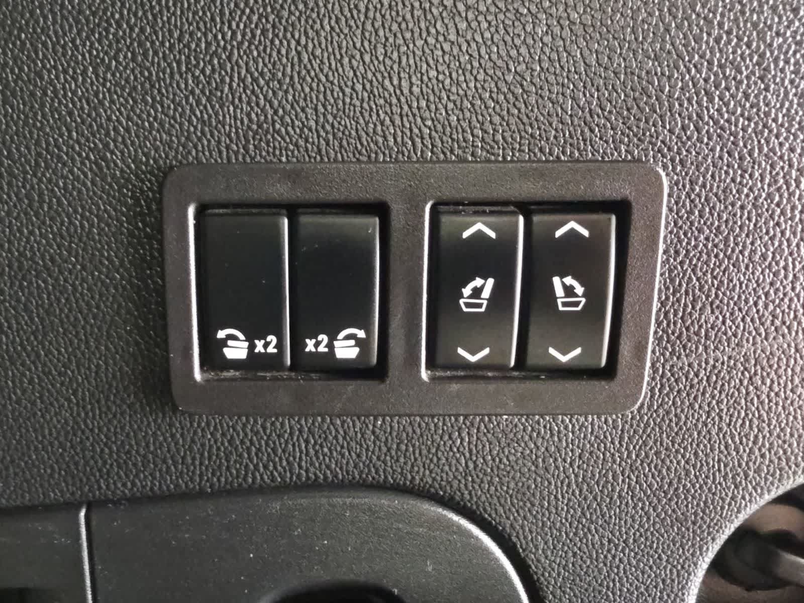 Used 2020 GMC Yukon Denali AWD/4WD image 36