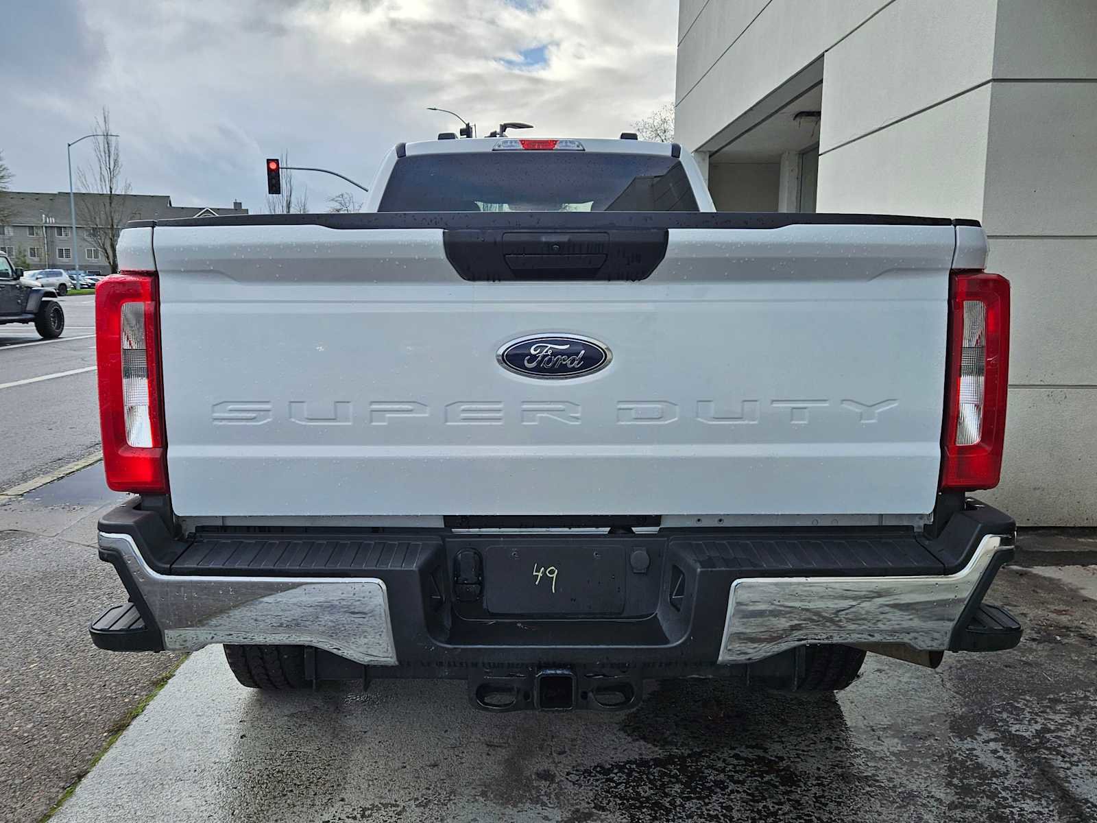 Used 2023 Ford F350 XLT image 3