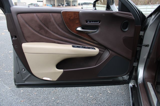Used 2018 Lexus LS 500 image 27