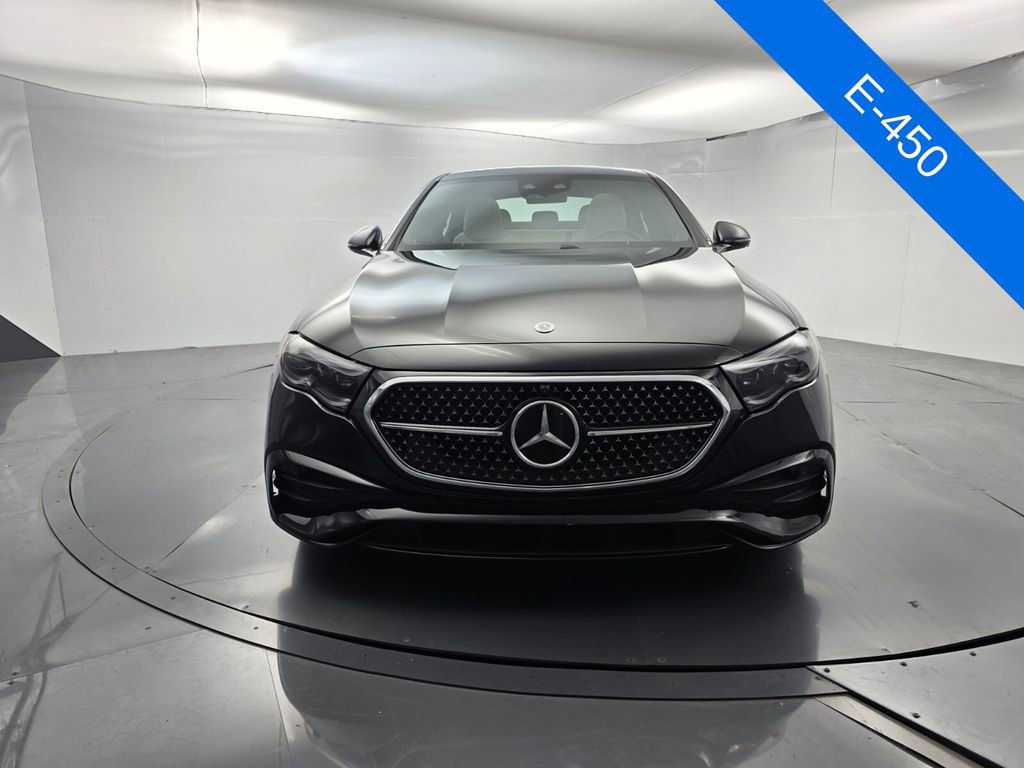 Used 2024 Mercedes-Benz E 450 4MATIC Sedan image 2