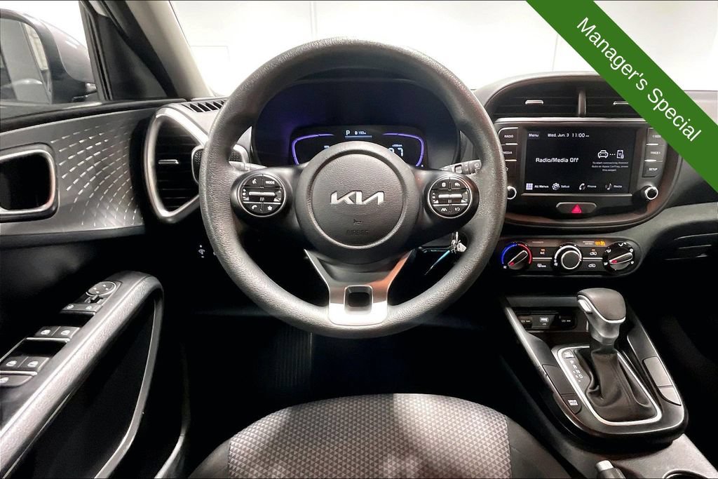 Used 2025 Kia Soul LX FWD image 6