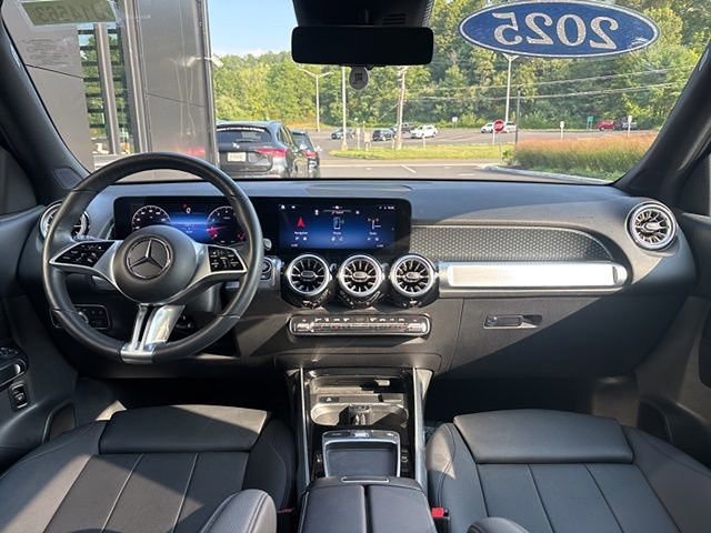 Used 2025 Mercedes-Benz GLB 250 4MATIC image 20