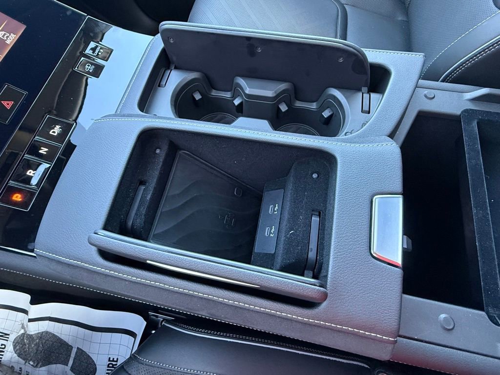 Used 2025 INFINITI QX80 Luxe image 32