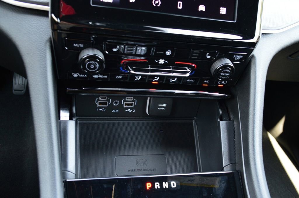 New 2025 Jeep Grand Cherokee Laredo w/ Luxury Tech Group I image 20