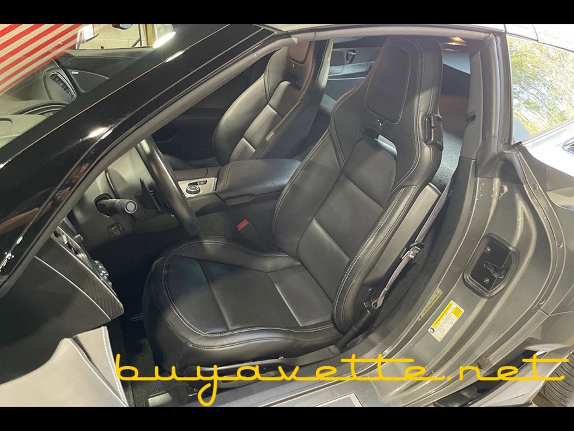 Used 2015 Chevrolet Corvette Z06 w/ 2LZ Preferred Equipment Group image 18