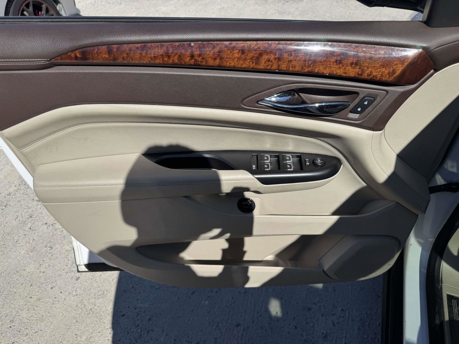 Used 2016 Cadillac SRX Luxury image 14