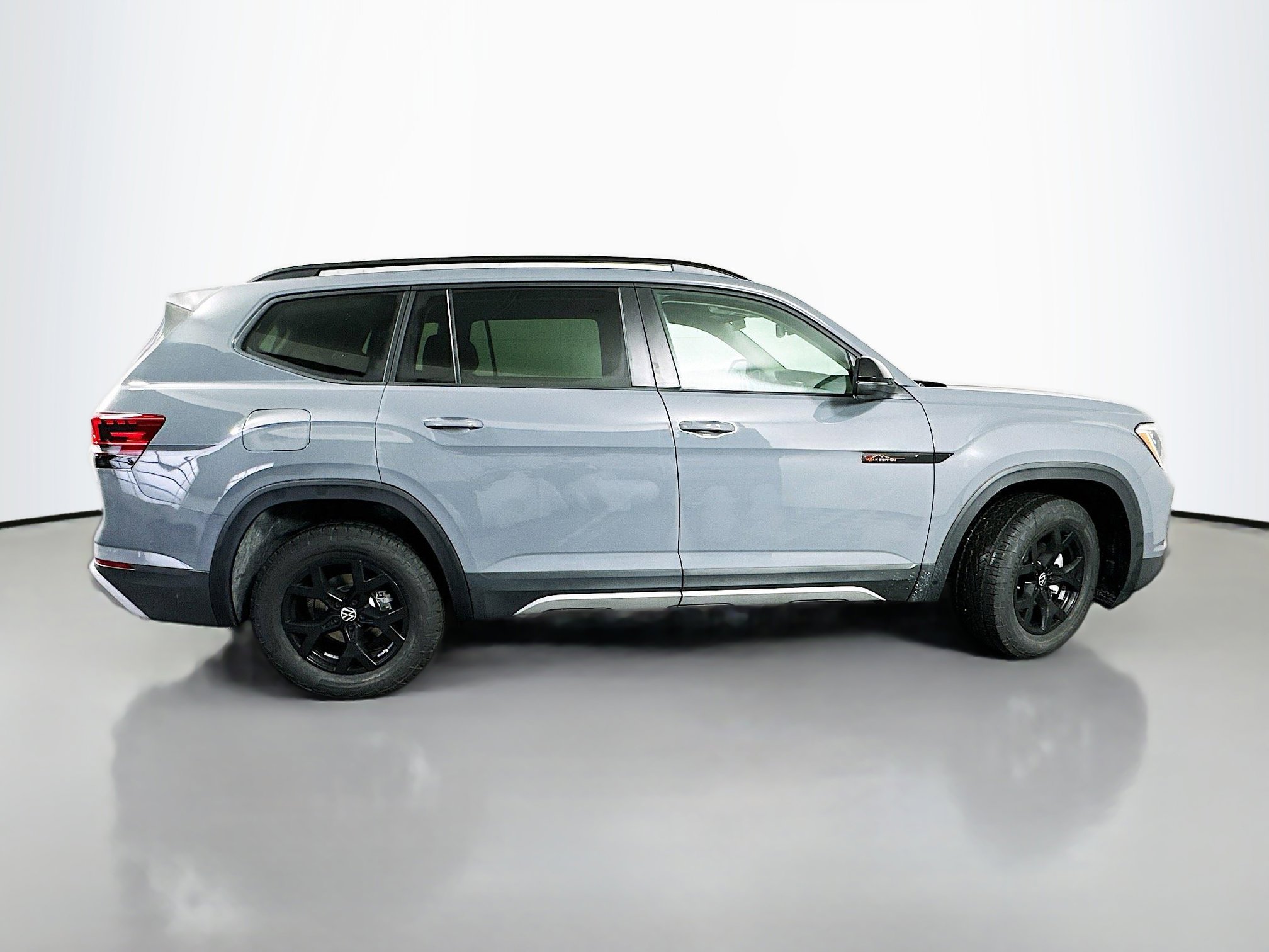 New 2026 Volkswagen Atlas Peak Edition AWD/4WD image 8