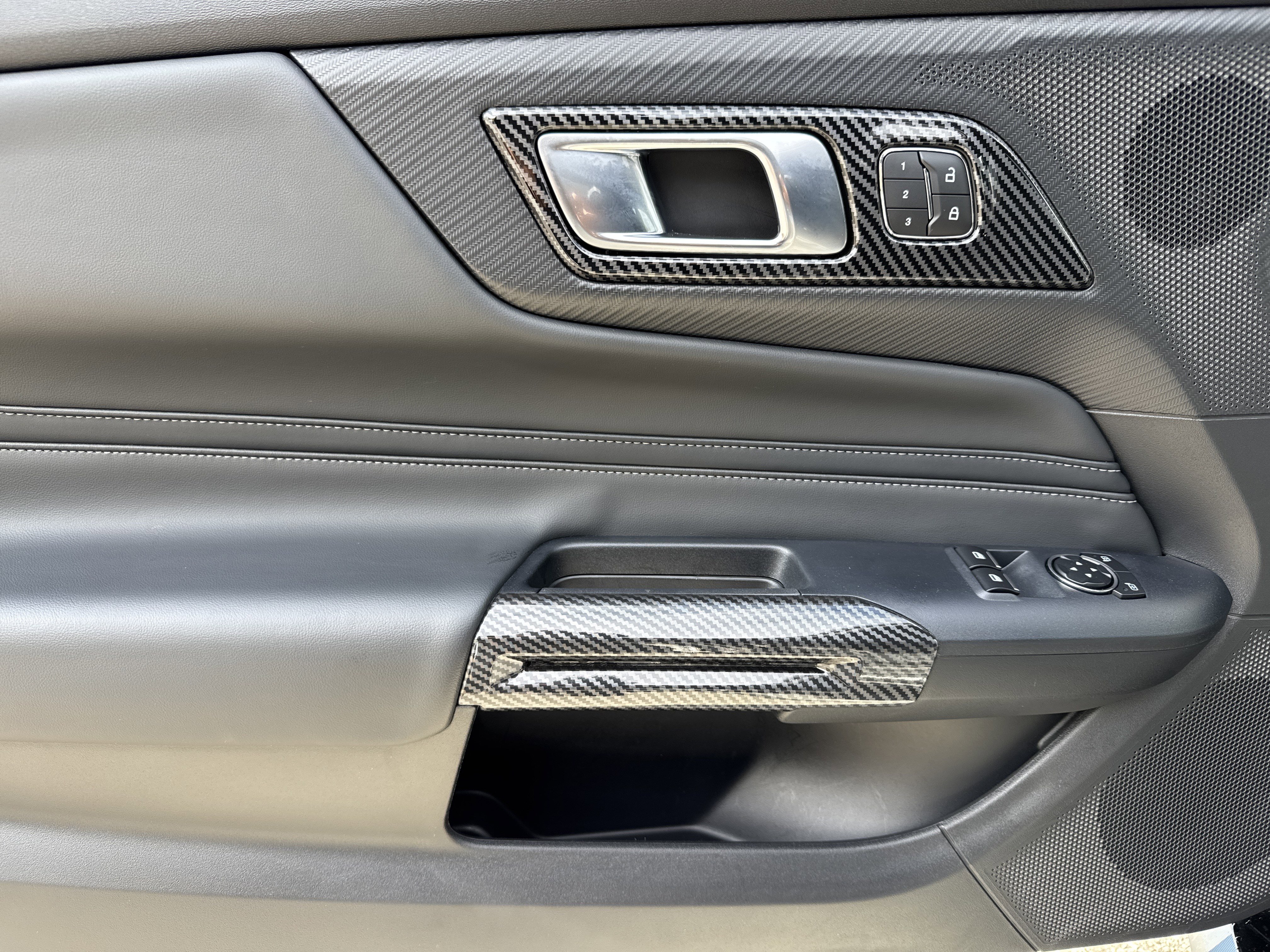 Used 2024 Ford Mustang GT Premium image 14