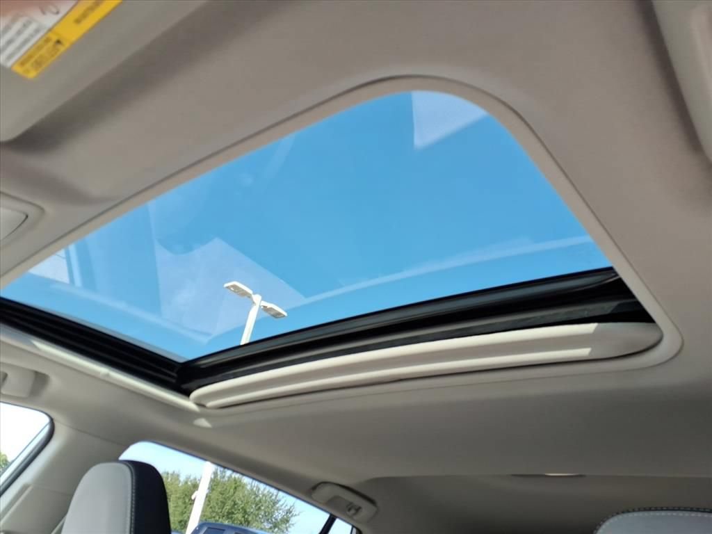 Used 2018 Toyota RAV4 XLE w/ Convenience Package AWD/4WD image 20