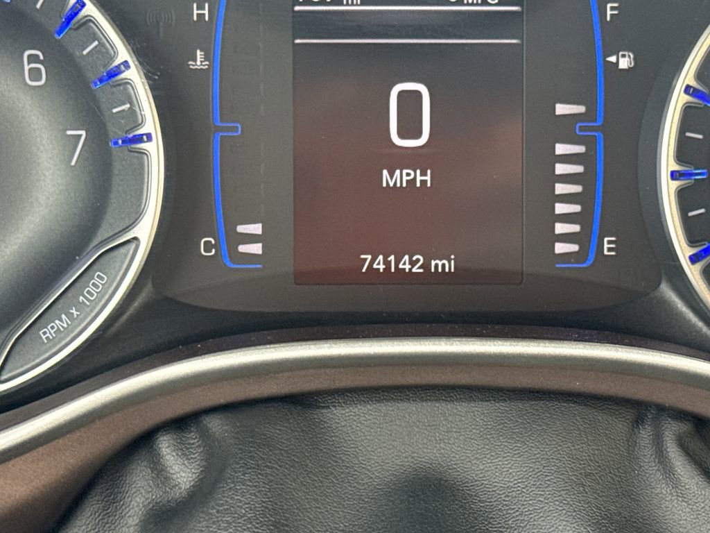 Used 2023 Chrysler Voyager LX FWD image 30