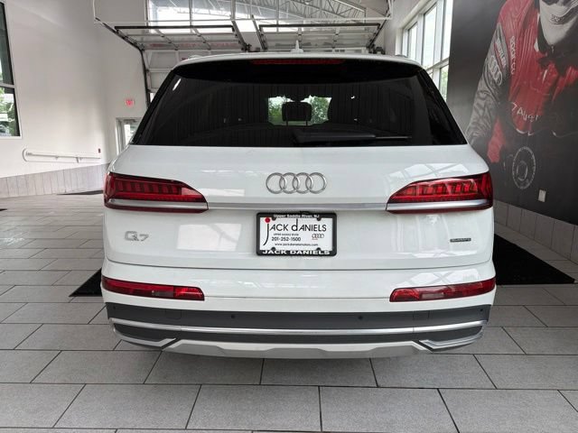Used 2023 Audi Q7 3.0T Premium w/ Convenience Package AWD/4WD image 4