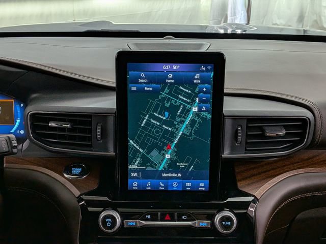 Certified 2021 Ford Explorer King Ranch w/ Premium Technology Package image 32