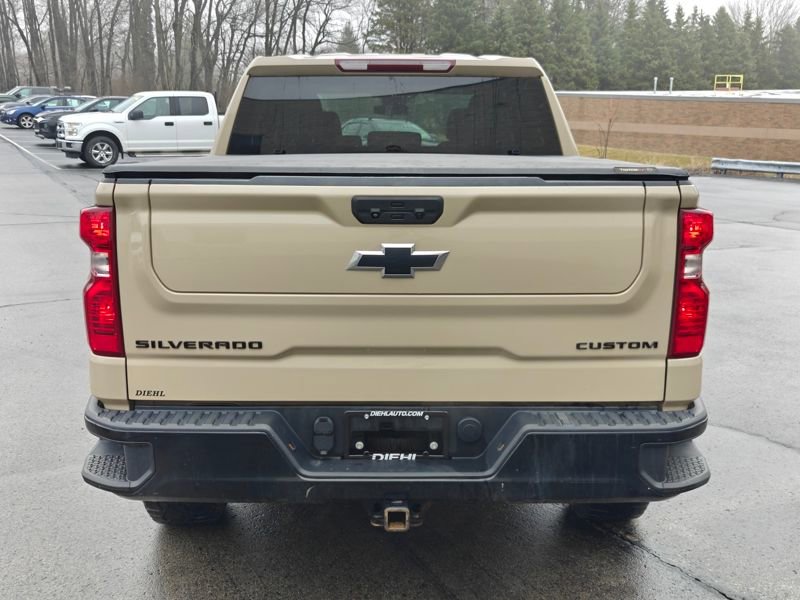 Used 2022 Chevrolet Silverado 1500 Custom Trail Boss w/ LPO, Dark Essentials Package image 7