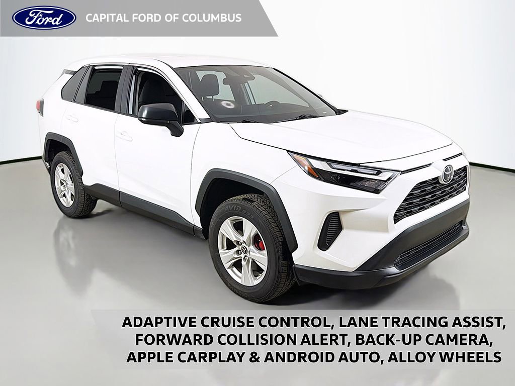 Used 2025 Toyota RAV4 LE image 1