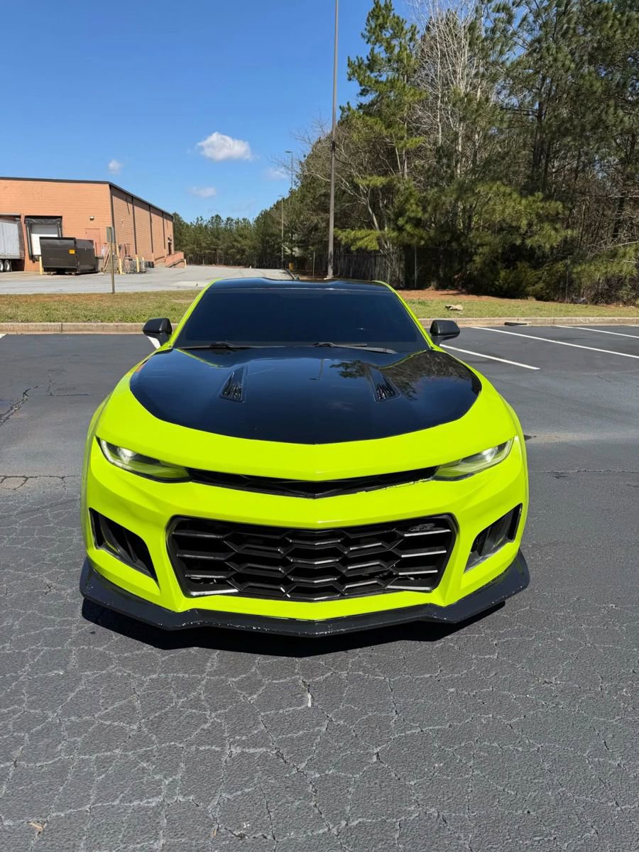 Used 2016 Chevrolet Camaro SS image 1