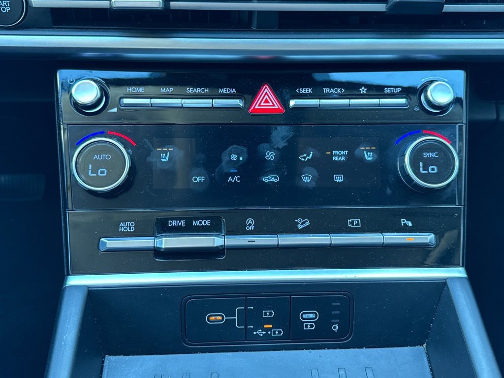 Used 2025 Hyundai Santa Fe SEL image 9