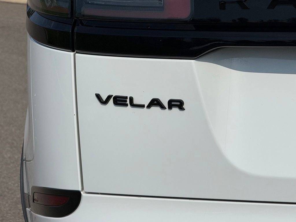 Certified 2026 Land Rover Range Rover Velar Dynamic SE AWD/4WD image 36