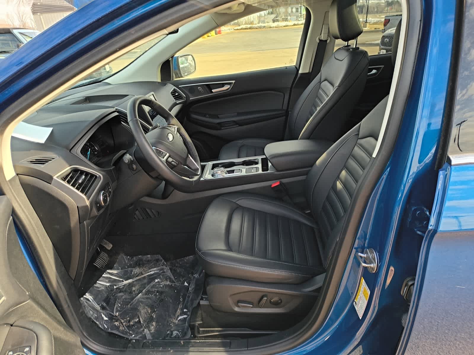 Certified 2024 Ford Edge SEL w/ Convenience Package image 9