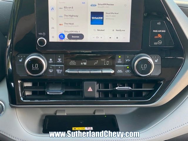 Used 2023 Toyota Highlander XLE image 29