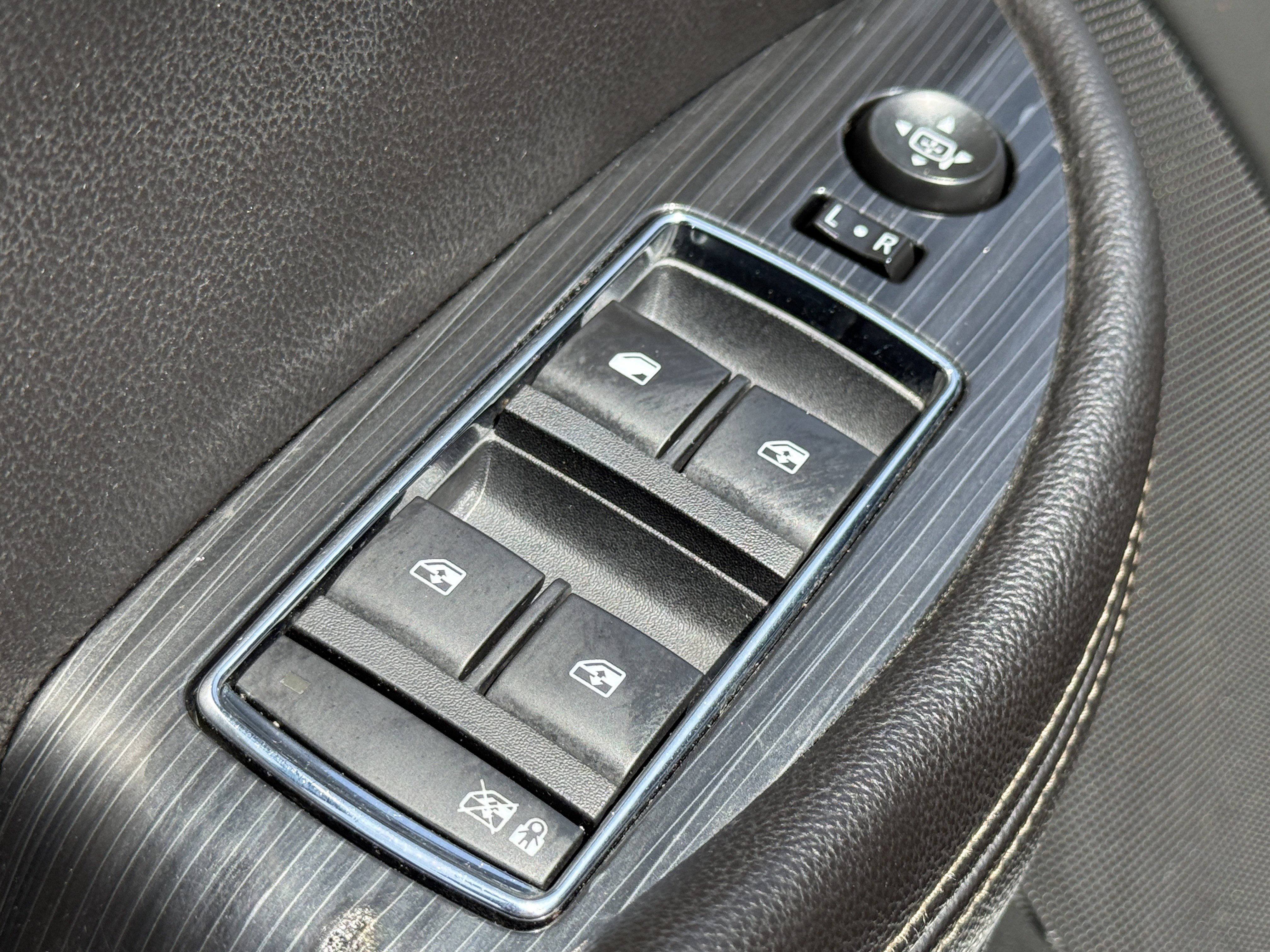 Used 2019 Chevrolet Impala LT image 14