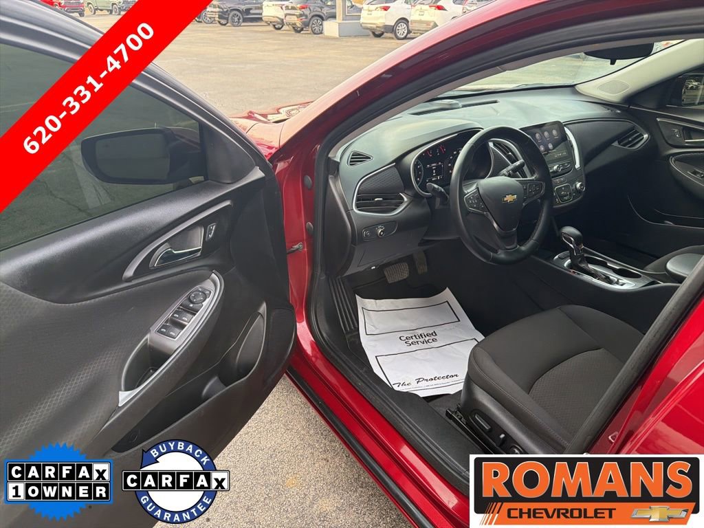 Used 2025 Chevrolet Malibu RS image 9