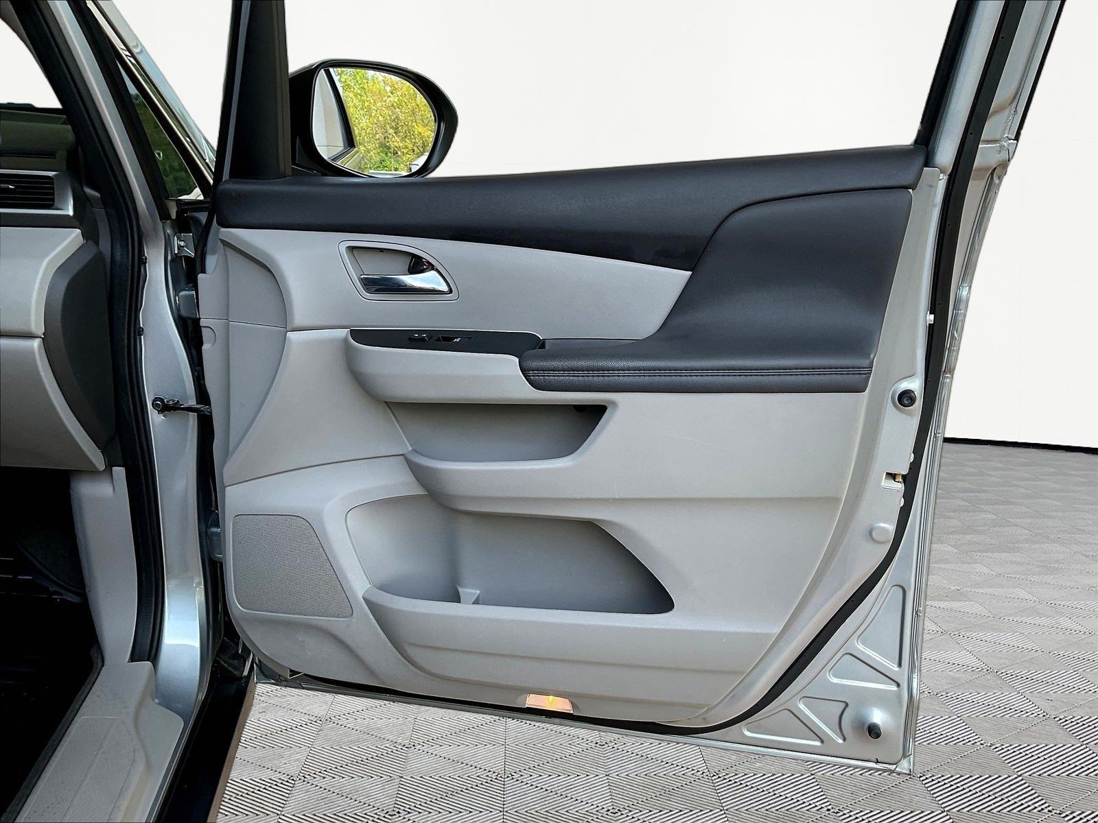 Used 2016 Honda Odyssey EX-L image 28