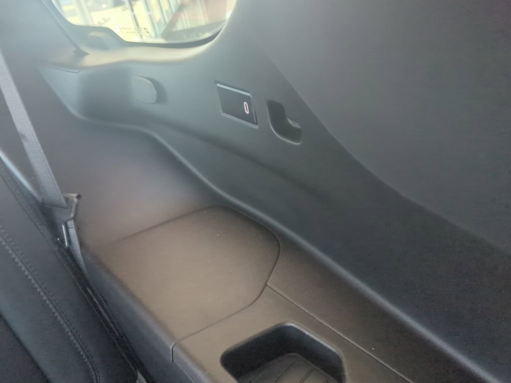 Used 2023 Chevrolet Tahoe Z71 w/ Z71 Off-Road Package image 17