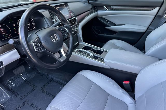 Used 2020 Honda Accord Touring image 11
