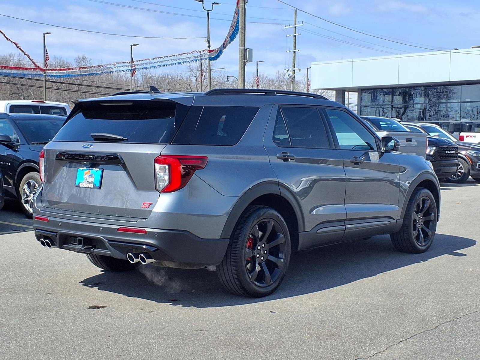 Used 2024 Ford Explorer ST w/ Equipment Group 401A image 2