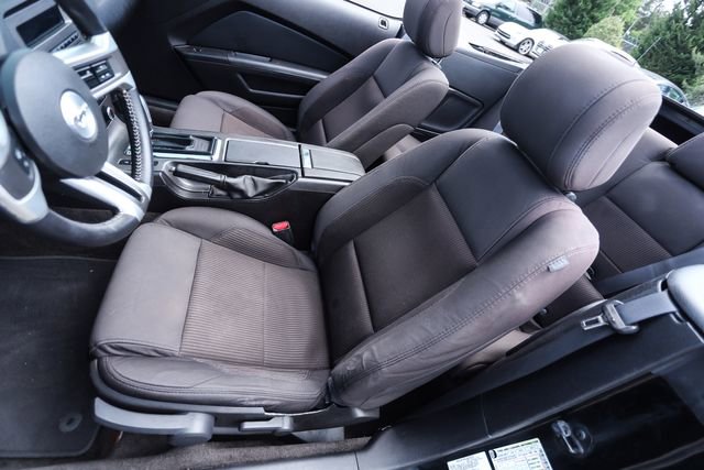 Used 2013 Ford Mustang GT RWD image 33