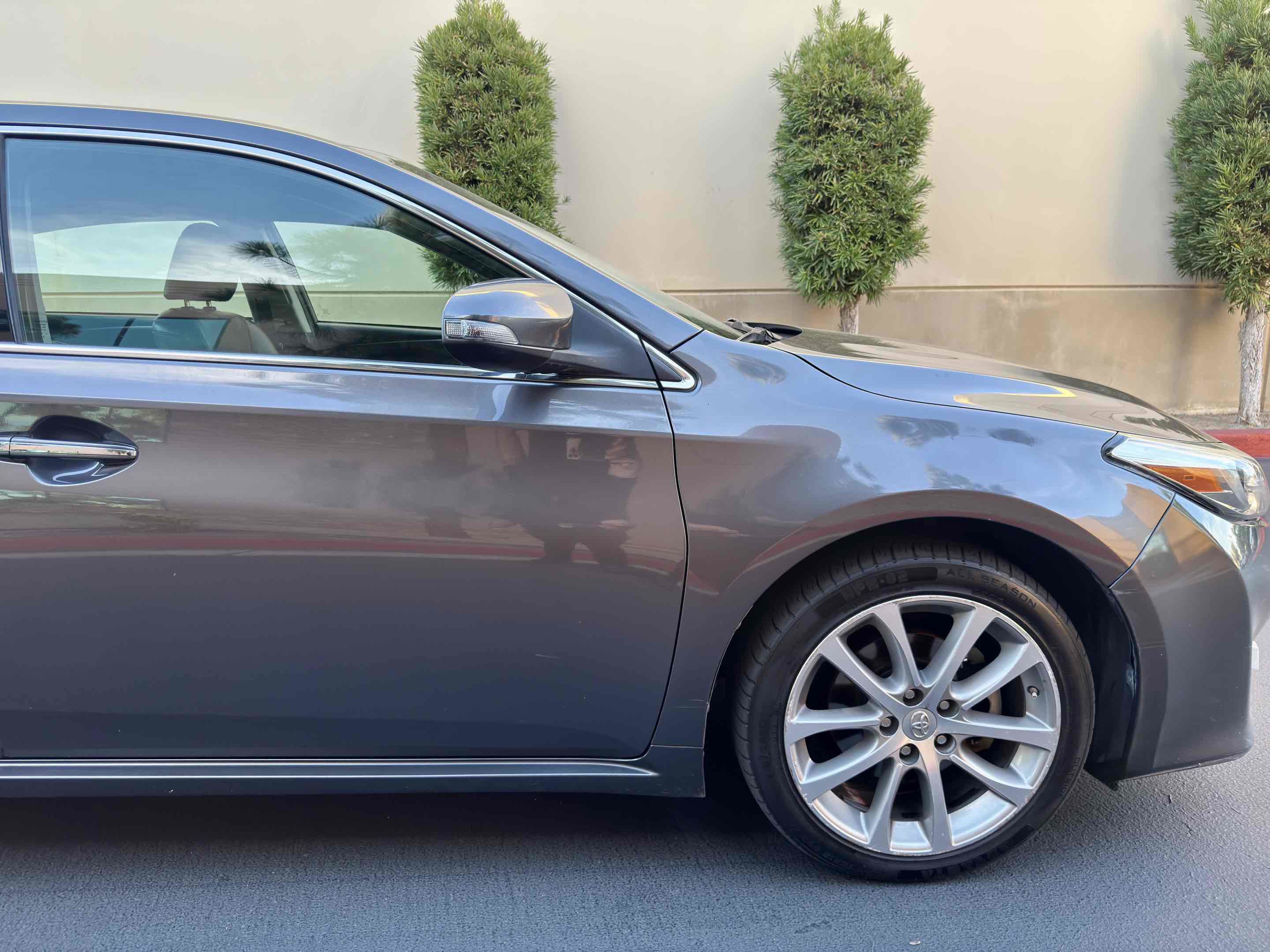 Used 2014 Toyota Avalon XLE Touring image 19
