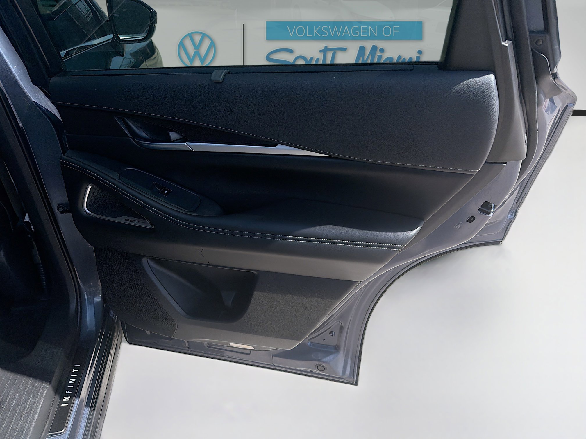 Used 2023 INFINITI QX60 Sensory w/ Vision Package image 31